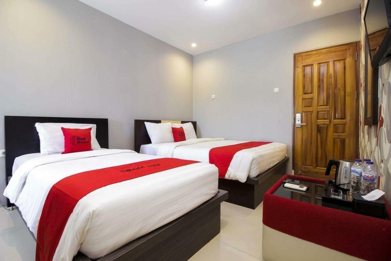 Reddoorz @ Paal 2 2* Manado